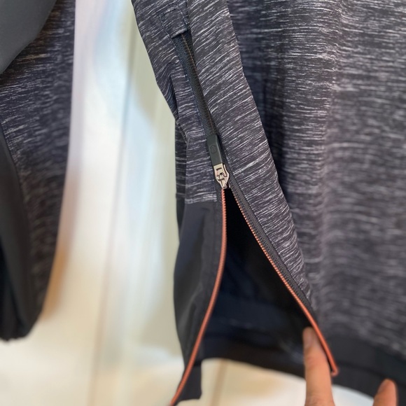 Lululemon Performance Quarter Zip - Picture 4 of 5
